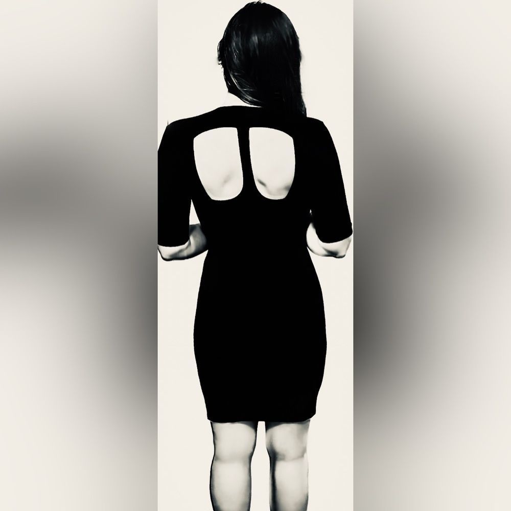 Herve Leger Super Sexy Iconic Black Dress! - Picture 3 of 5